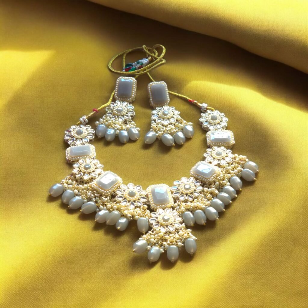 Kundan necklace set