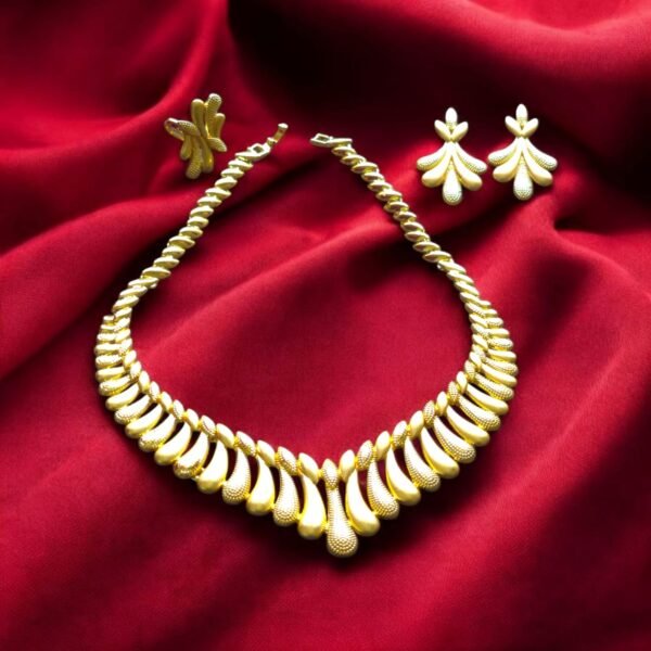 Gold-Plated Anti-Tarnish Necklace Set