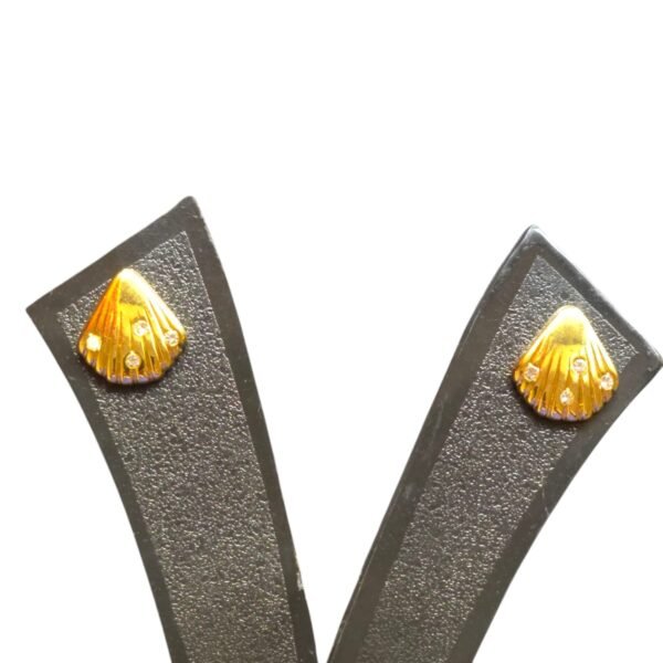 Shell stud earrings